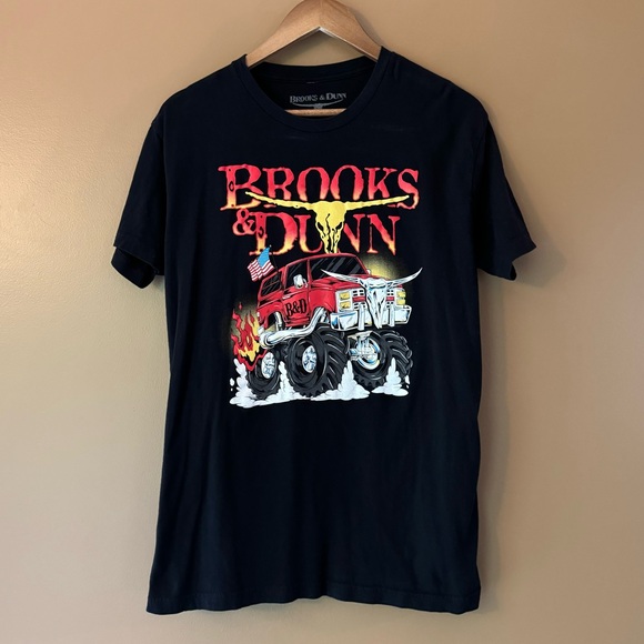 Brooks & Dunn Black Graphic Band Tee T-shirt Women’s L - Picture 2 of 6